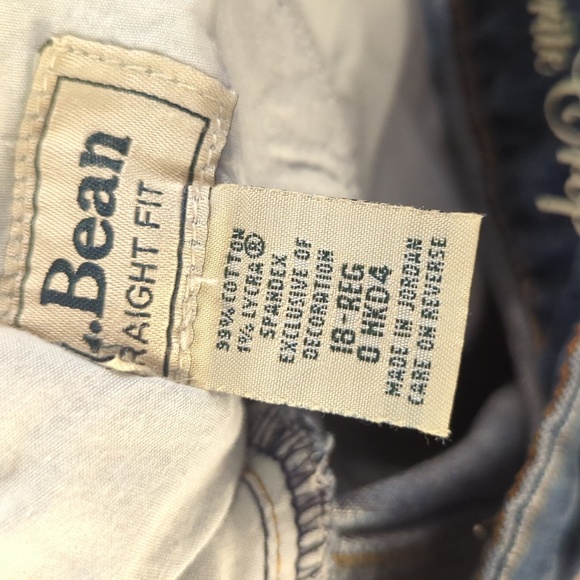 LL Bean favorite crop straight fit jeans, women's 18R (35" waist) - Picture 6 of 7